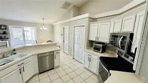 3600 YELLOW BIRD CT