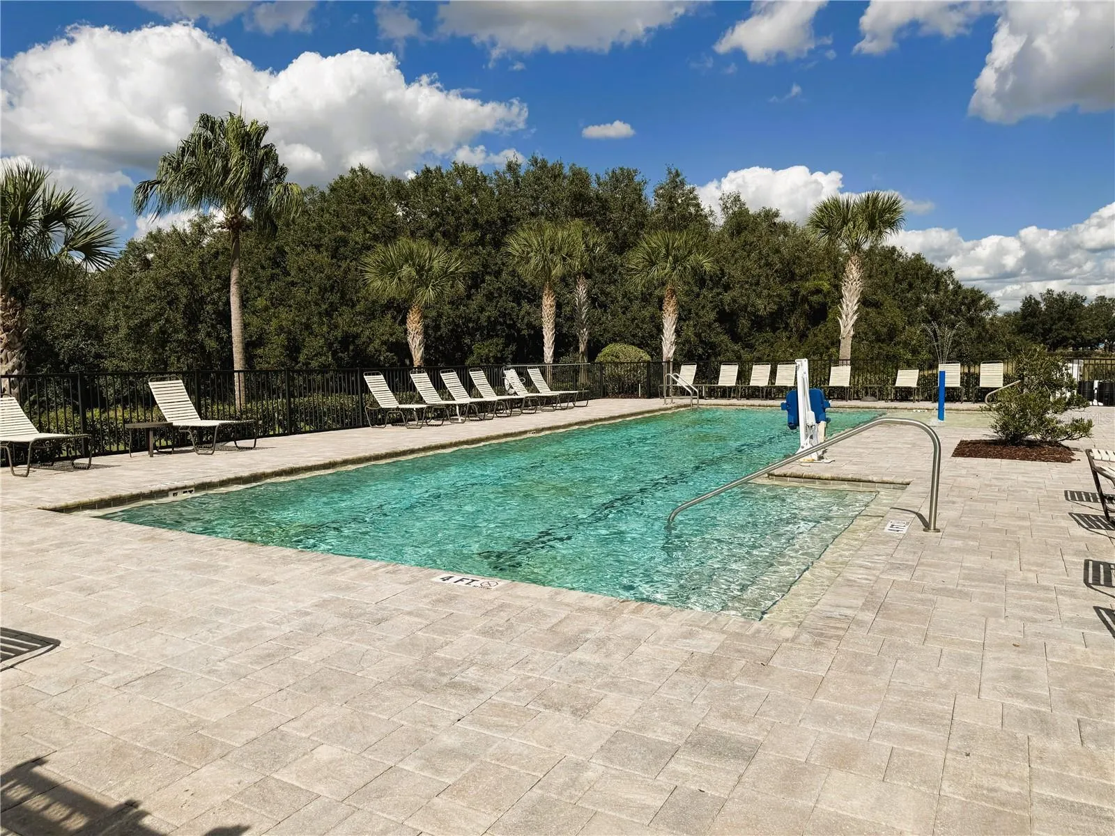 5722 MARSH LANDING DR