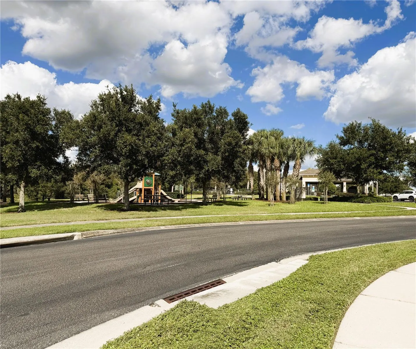 5722 MARSH LANDING DR