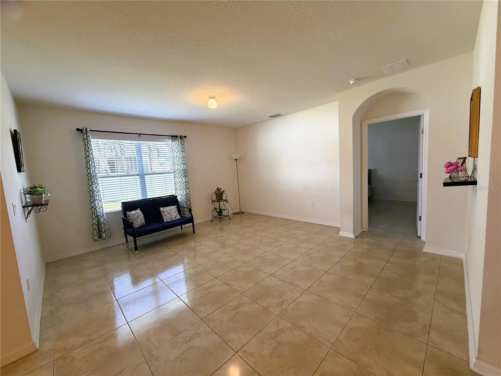 5722 MARSH LANDING DR