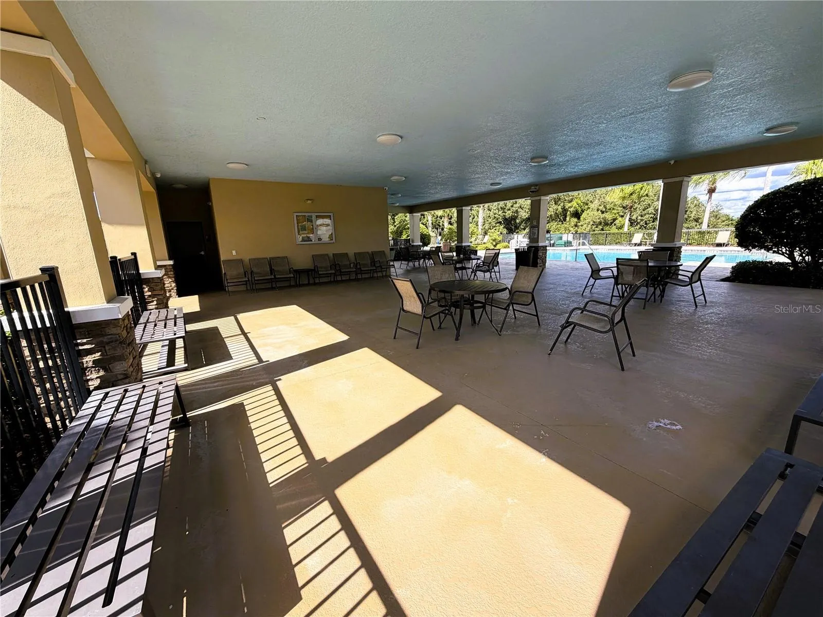 5722 MARSH LANDING DR