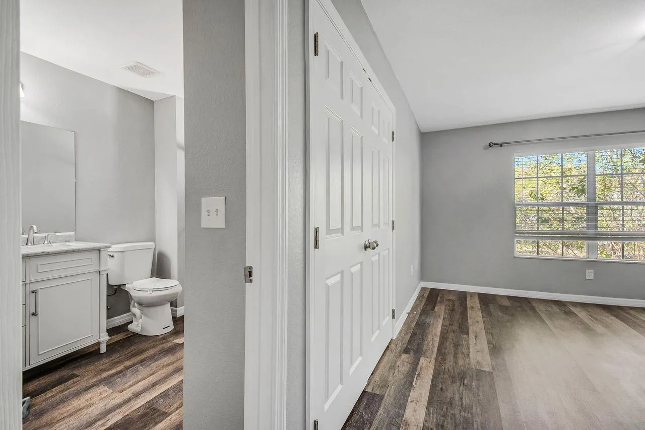2539 OLD KENT CIR