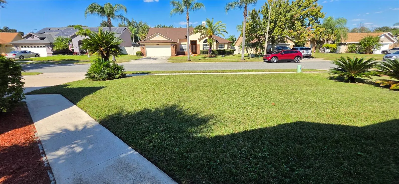 2814 EAGLE LAKE DR