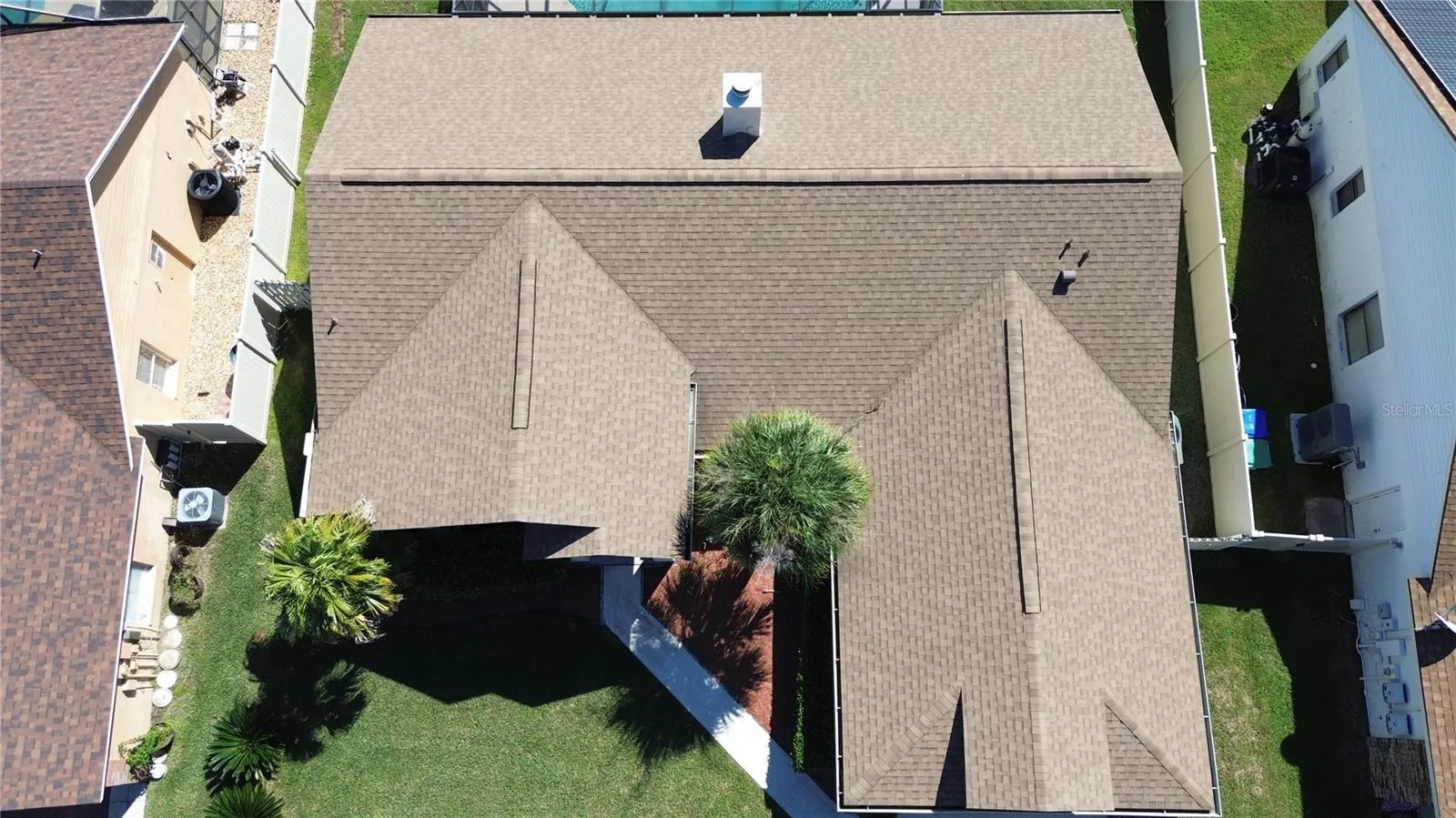 2814 EAGLE LAKE DR