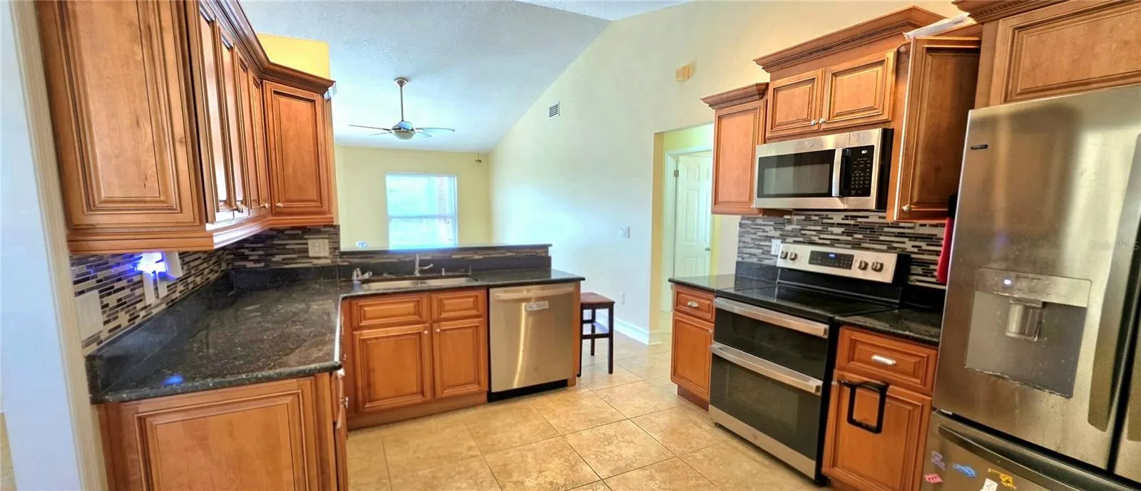 2814 EAGLE LAKE DR