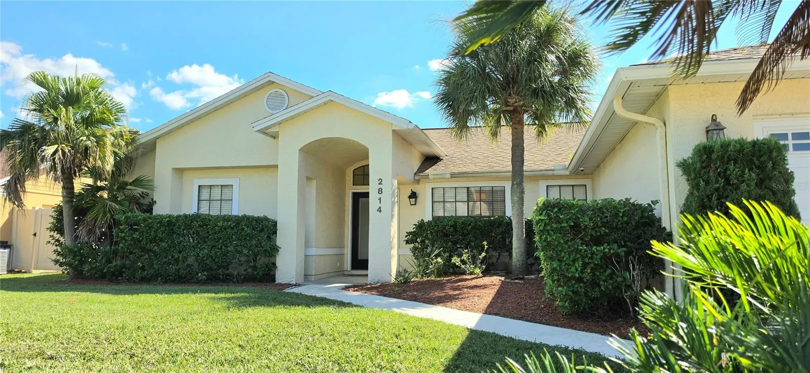 2814 EAGLE LAKE DR