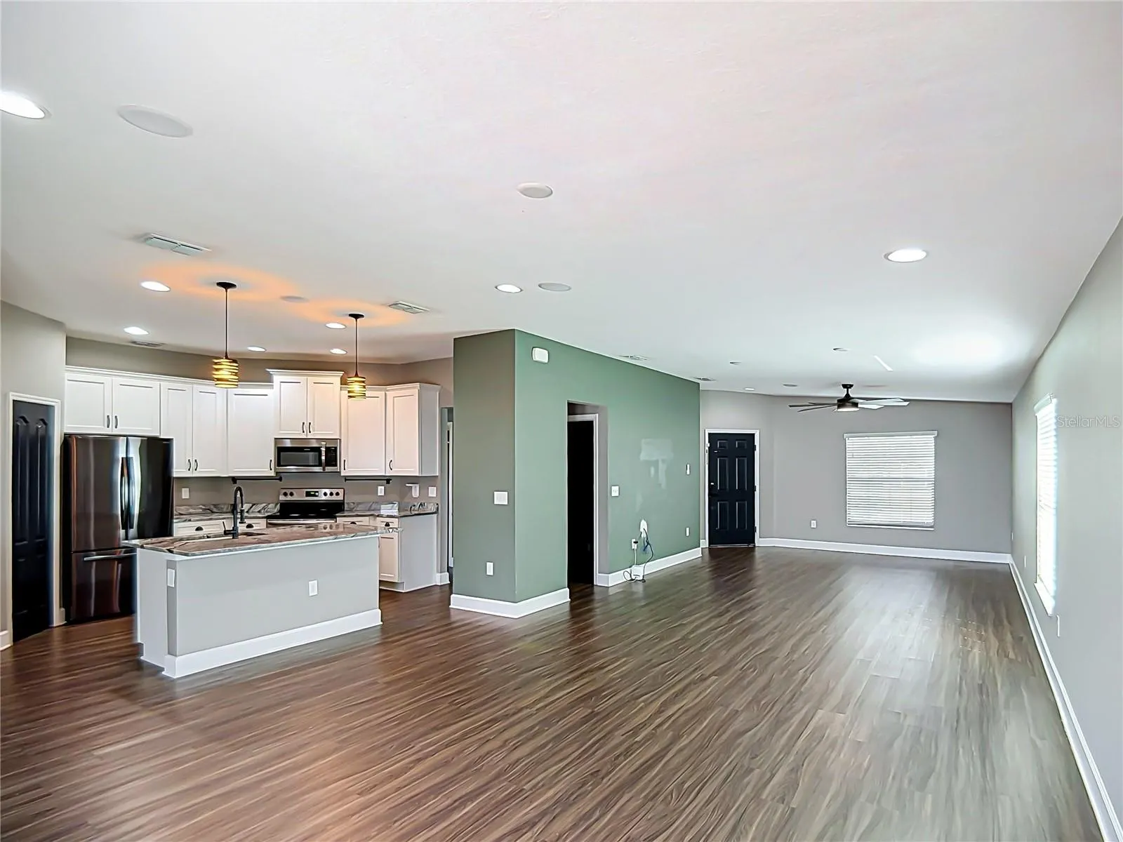 188 BLACK SKIMMER LN