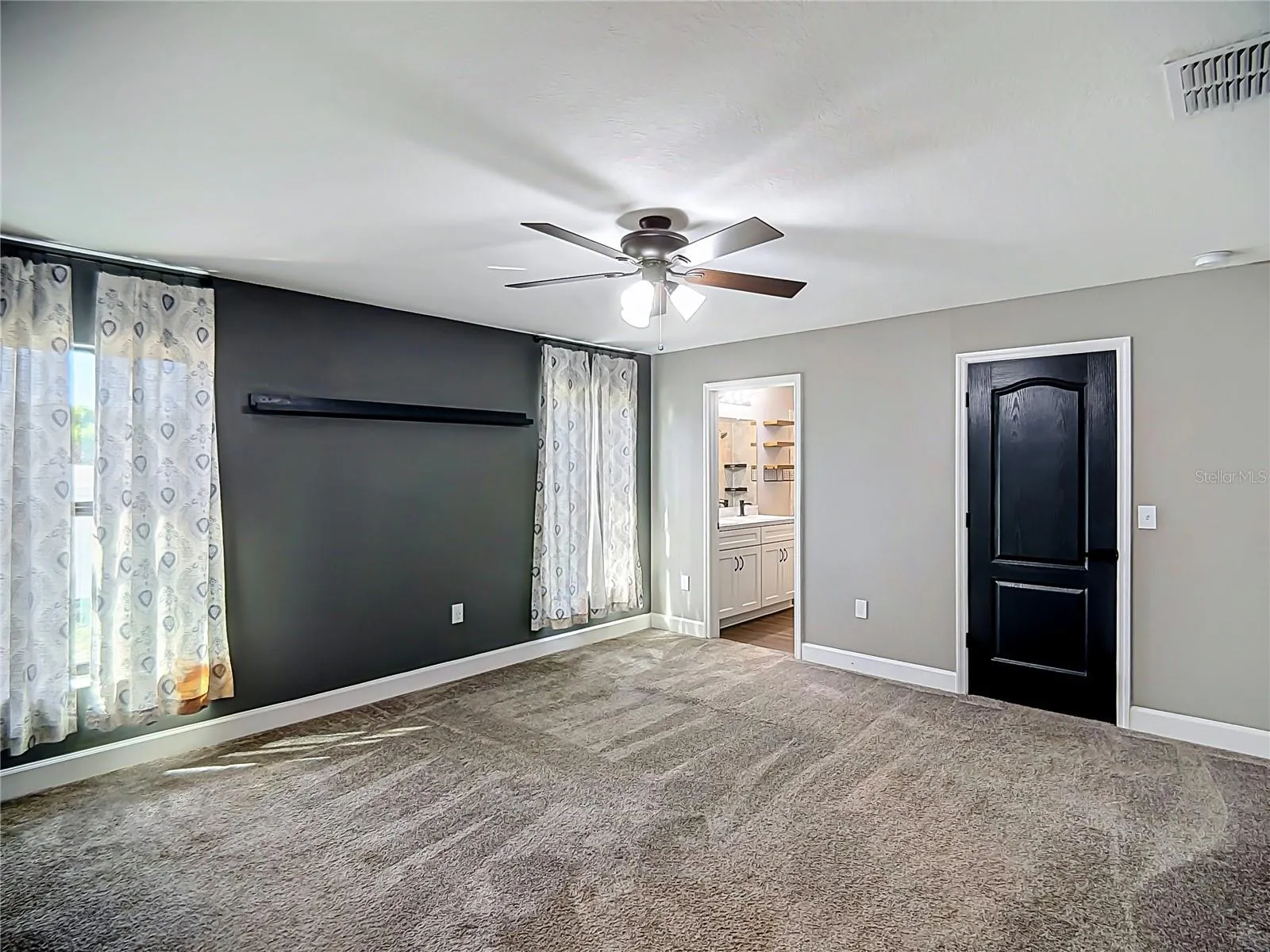188 BLACK SKIMMER LN
