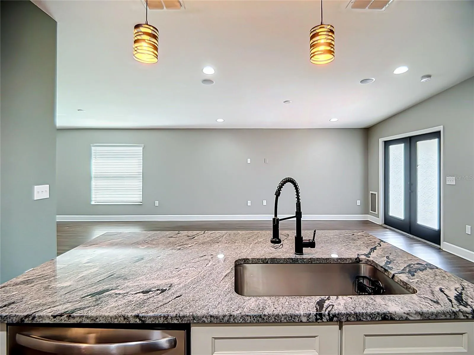 188 BLACK SKIMMER LN