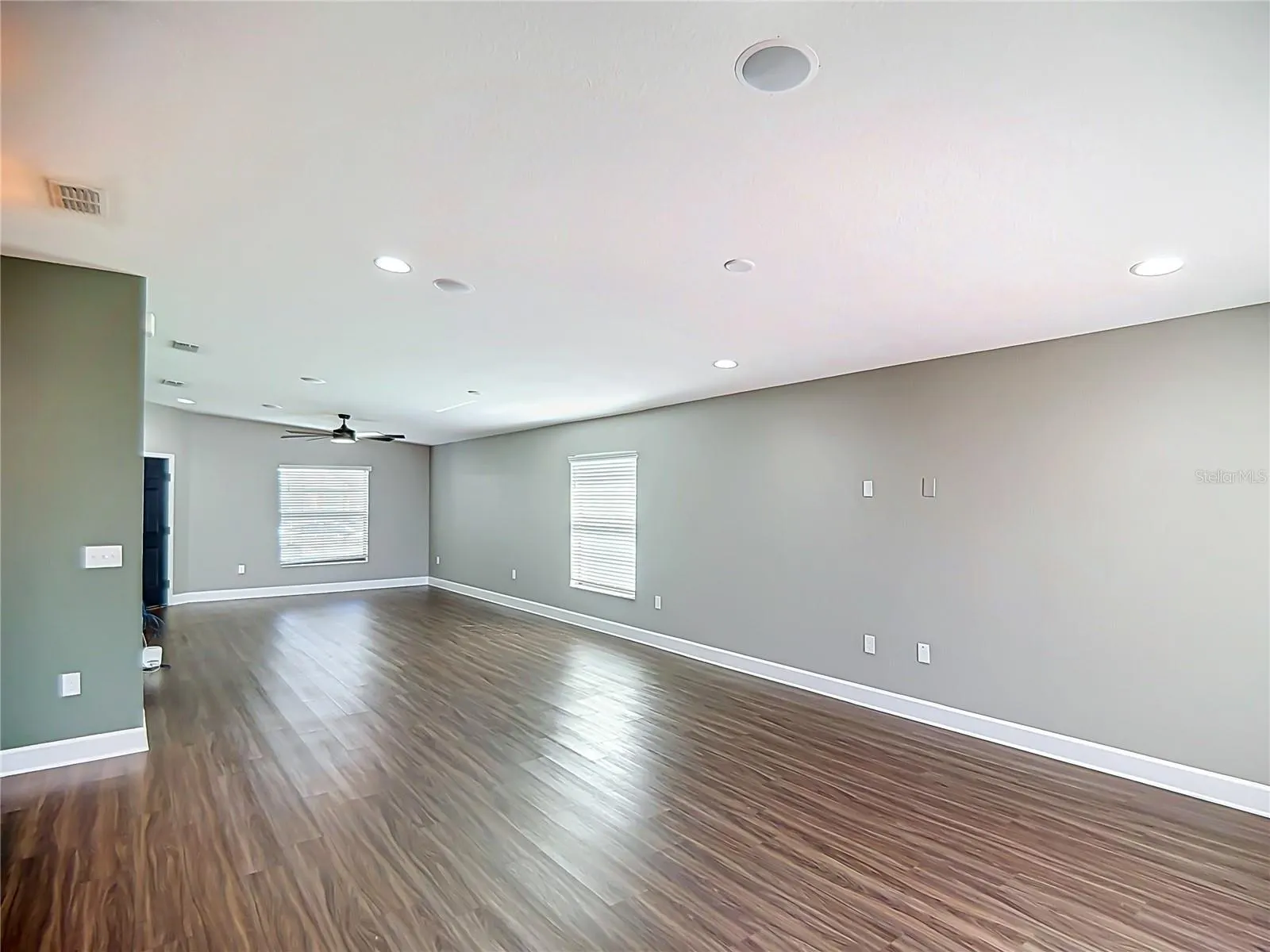 188 BLACK SKIMMER LN