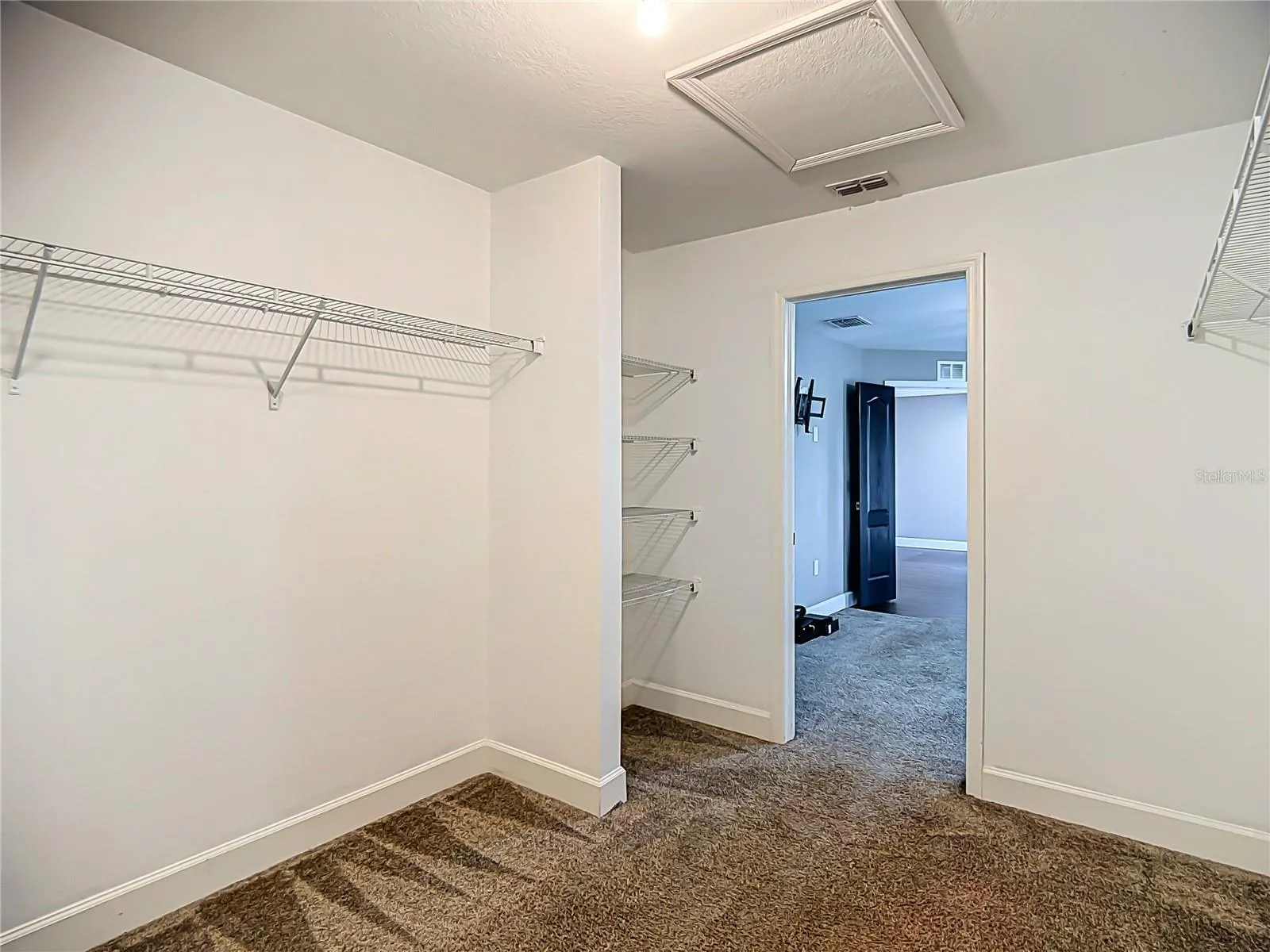 188 BLACK SKIMMER LN