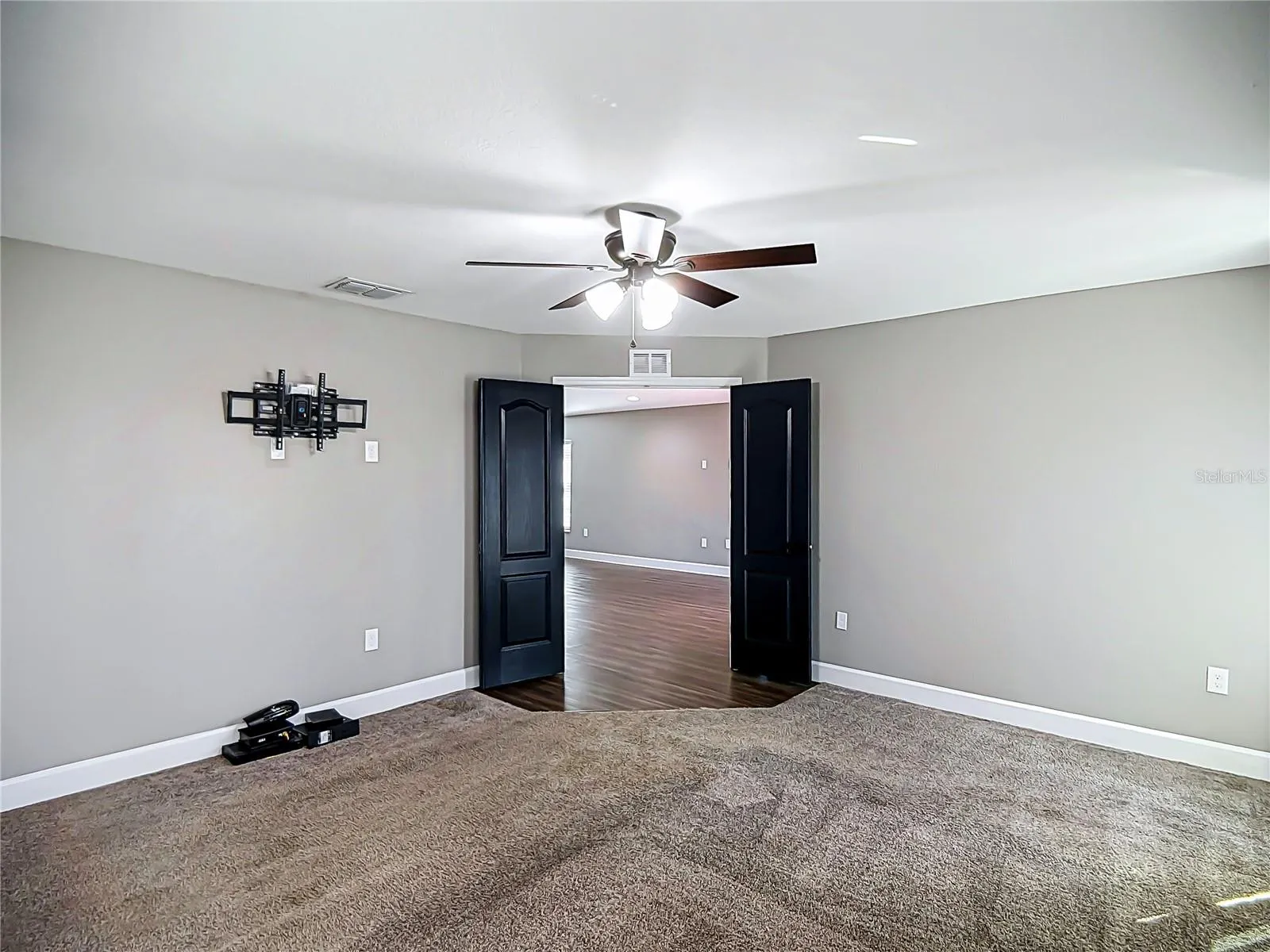 188 BLACK SKIMMER LN