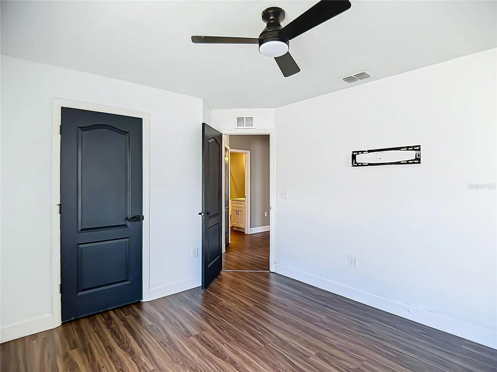 188 BLACK SKIMMER LN