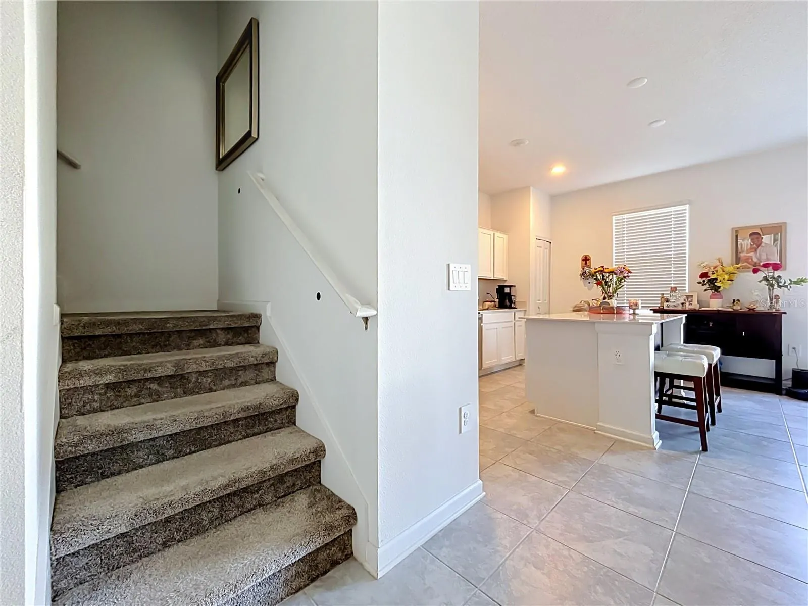 2614 RUNNERS CIR