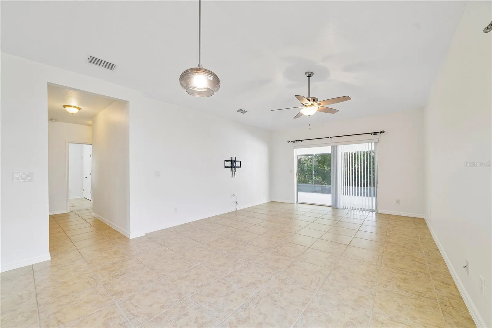 3447 HARLEQUIN DR