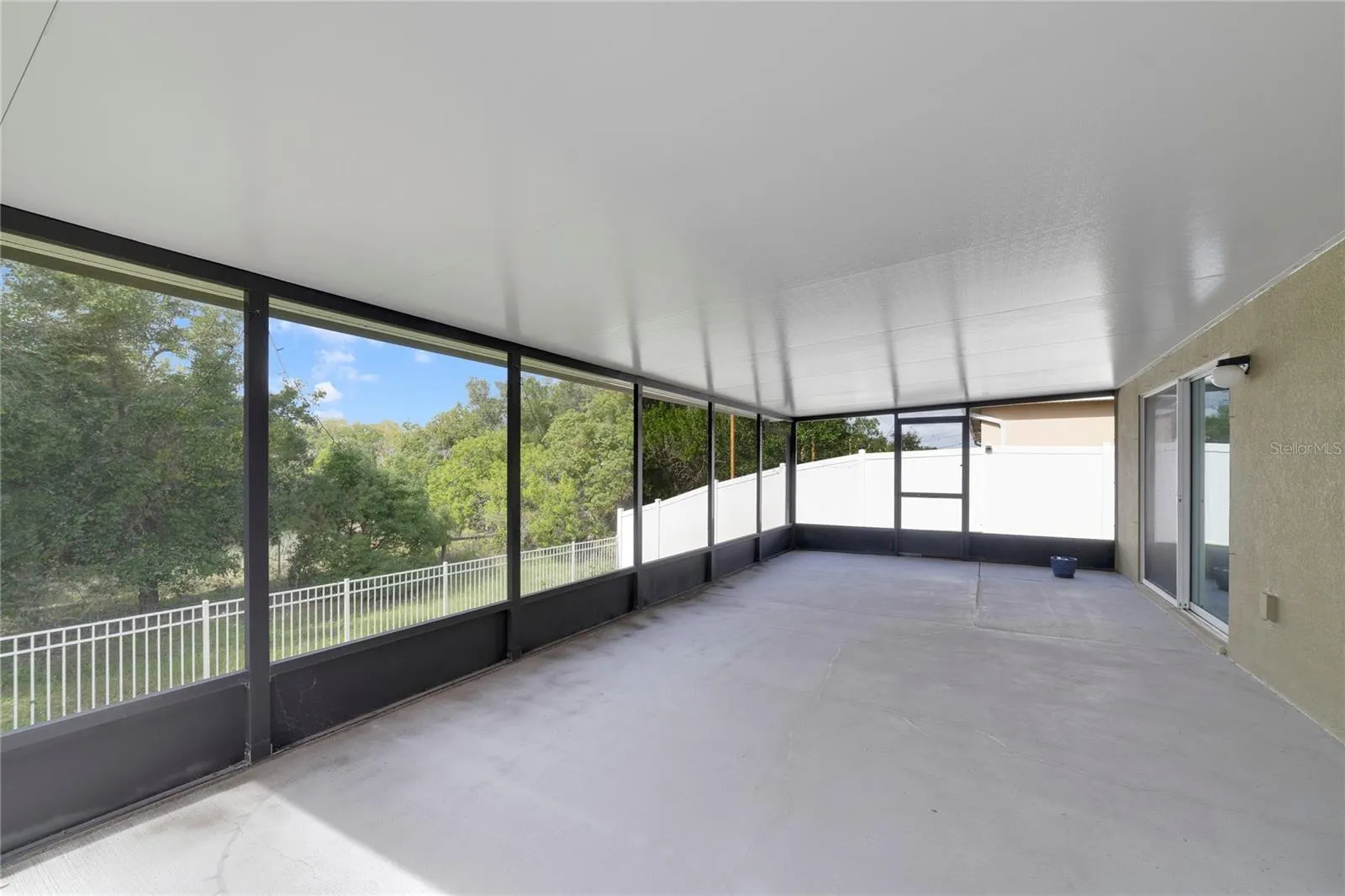 3447 HARLEQUIN DR