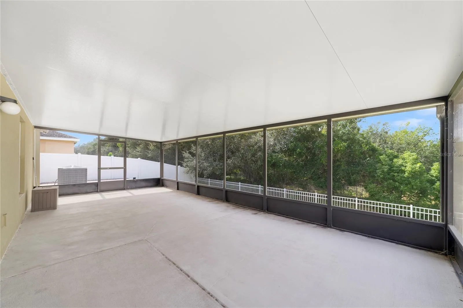 3447 HARLEQUIN DR
