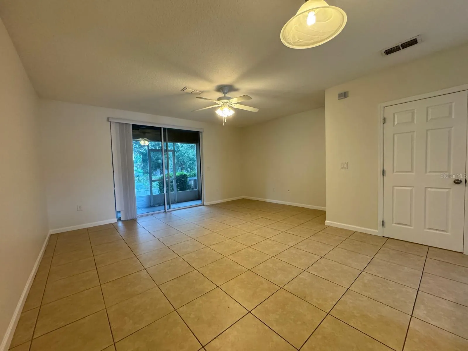 1418 CHELSEA DR