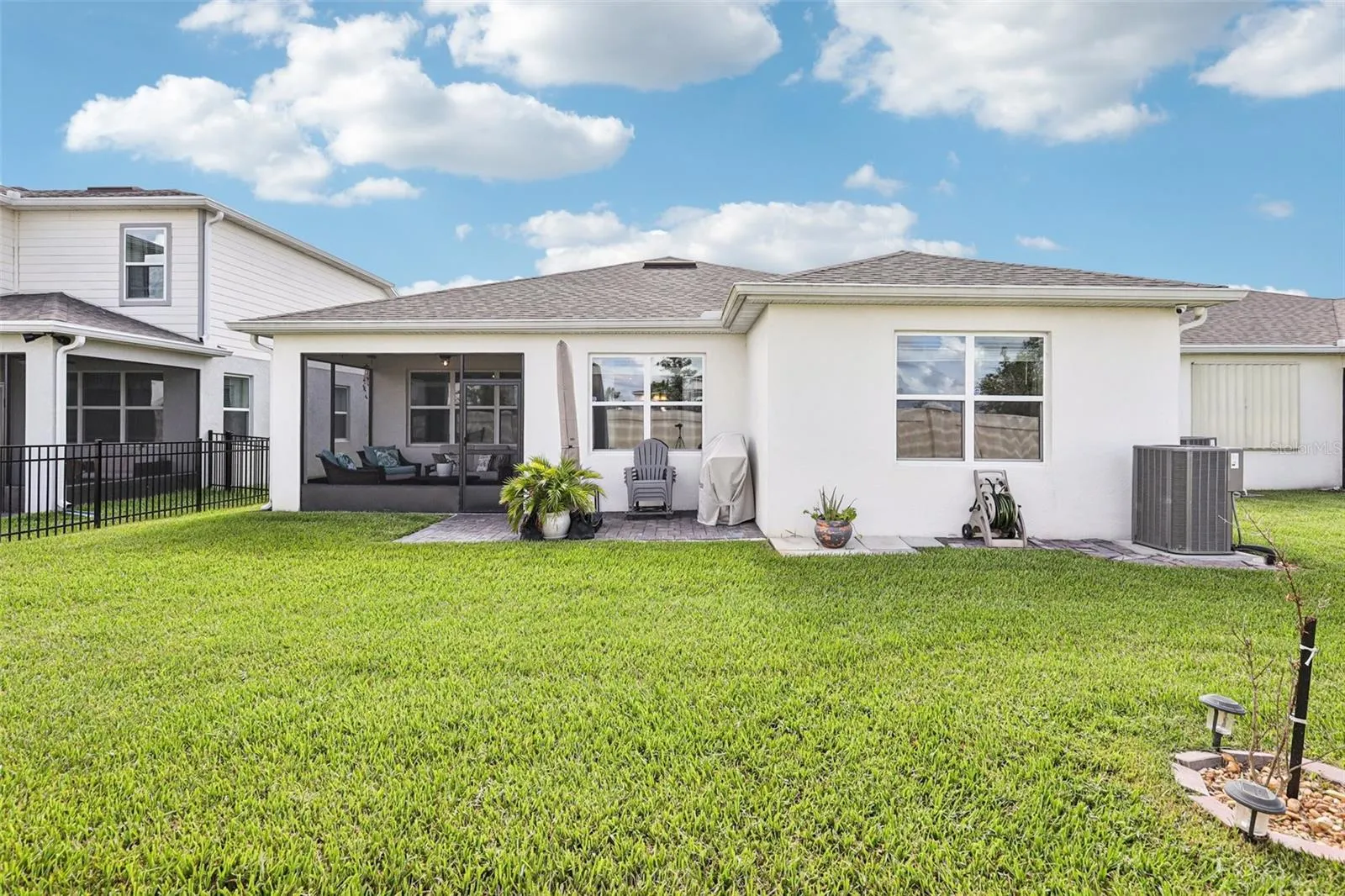 2015 SPRING SHOWER CIR