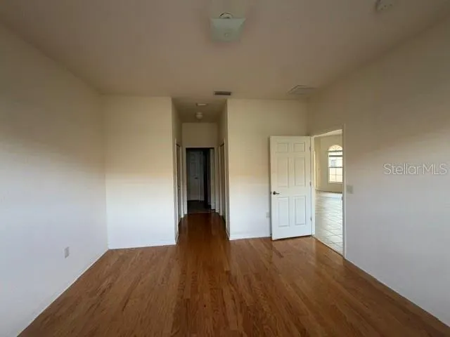 1643 LINZ CT