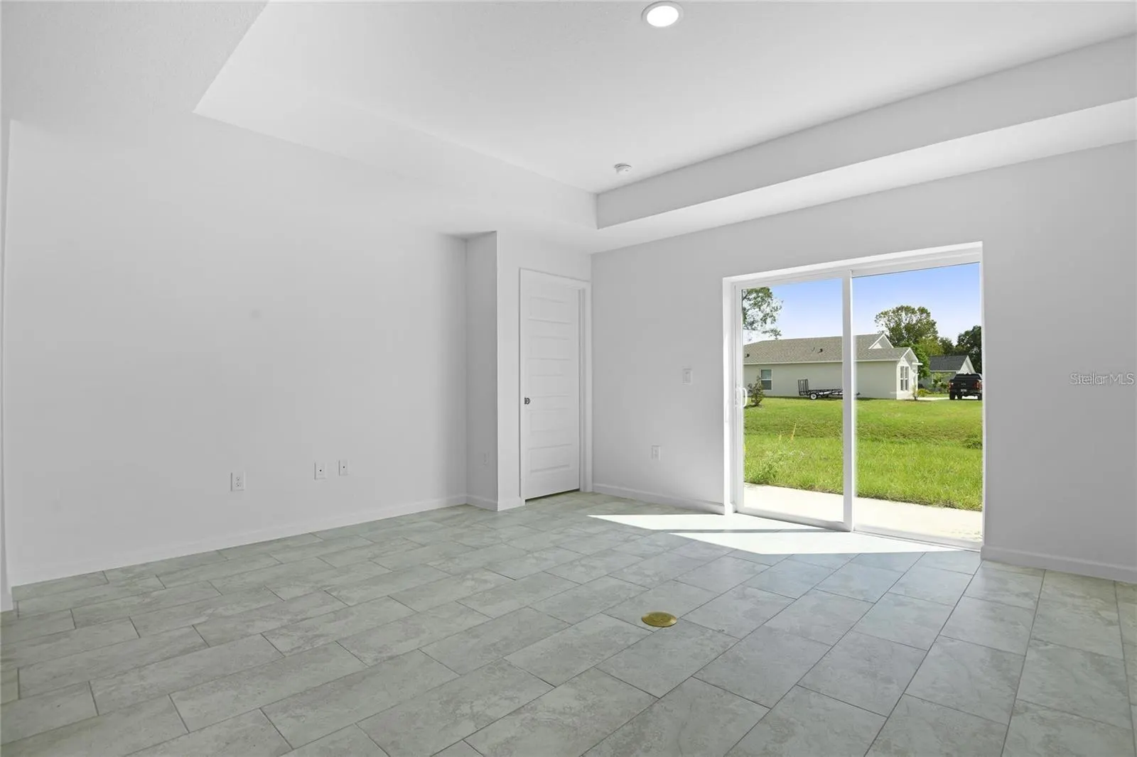 878 NELSON DR