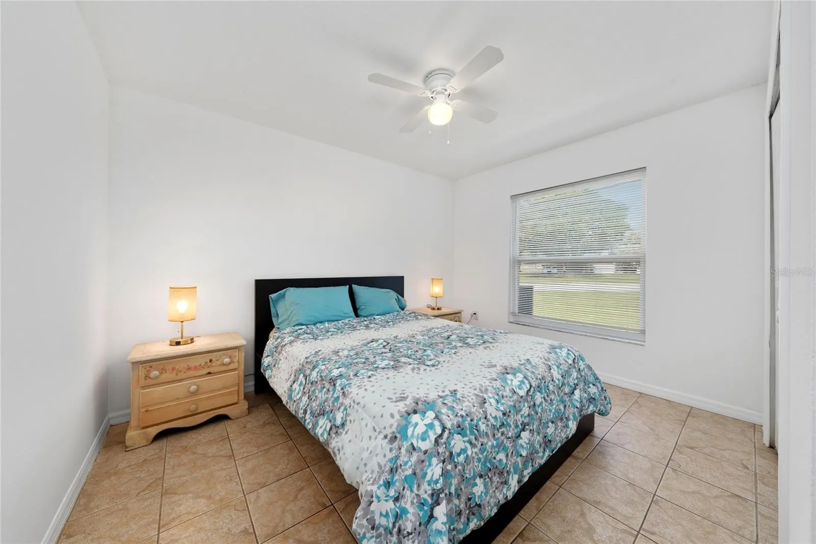 2401 SAN LUIS REY CT