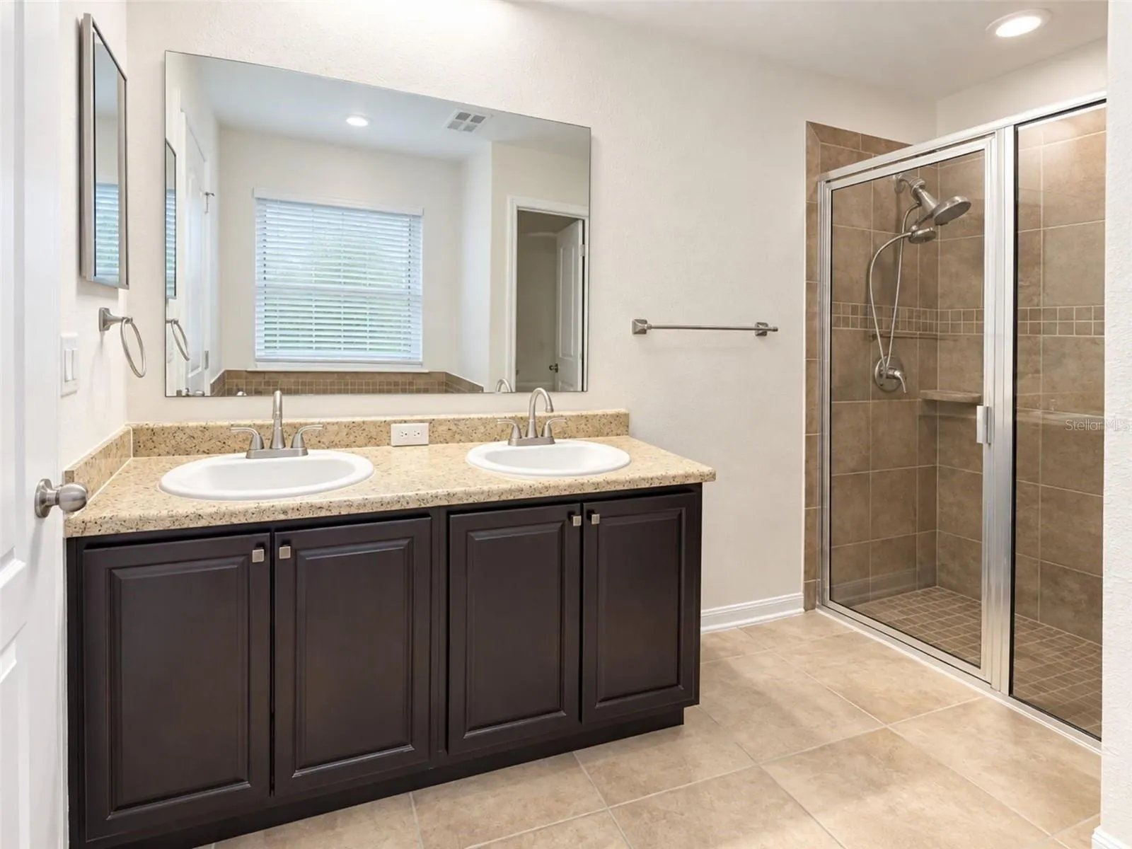 2887 MOONSTONE BEND