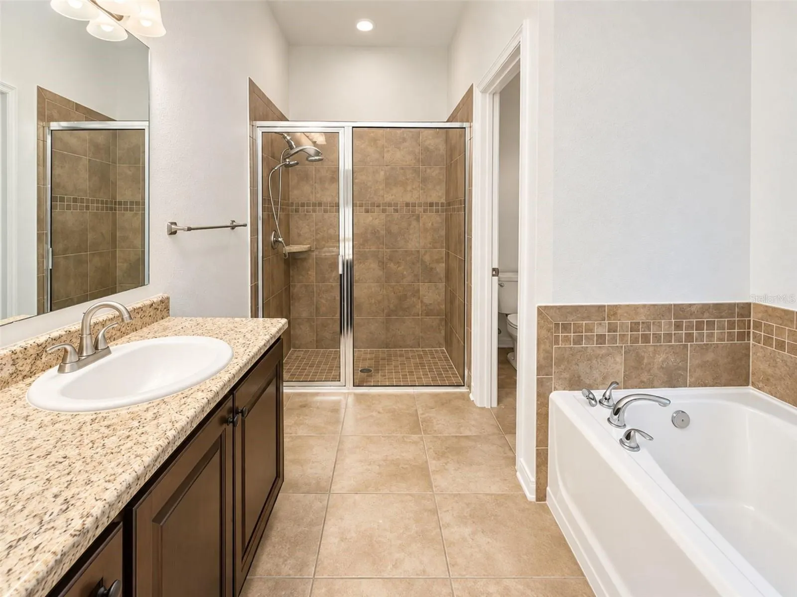 2887 MOONSTONE BEND