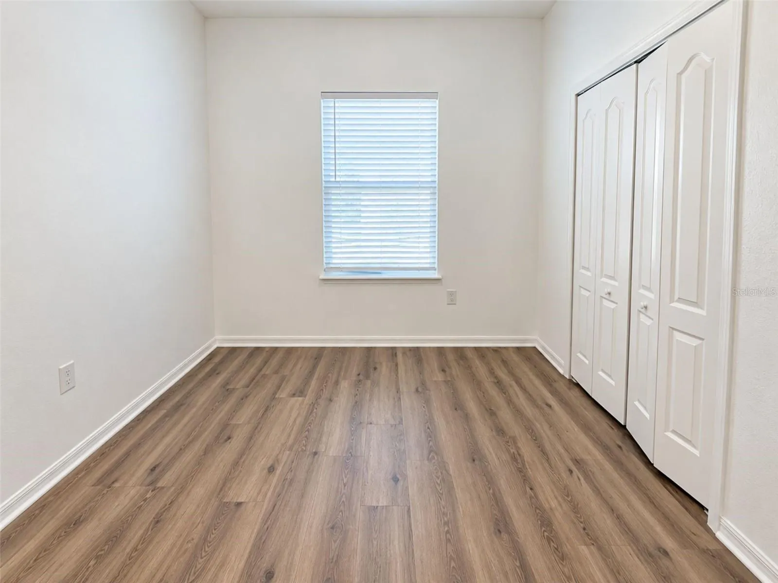 2887 MOONSTONE BEND