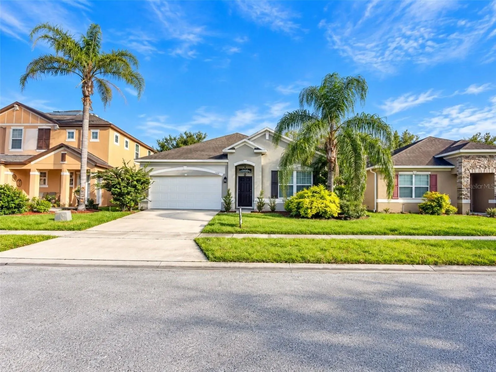 2887 MOONSTONE BEND
