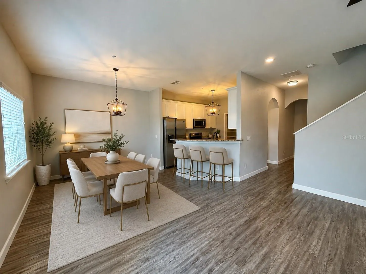 2411 WILLOW WAY
