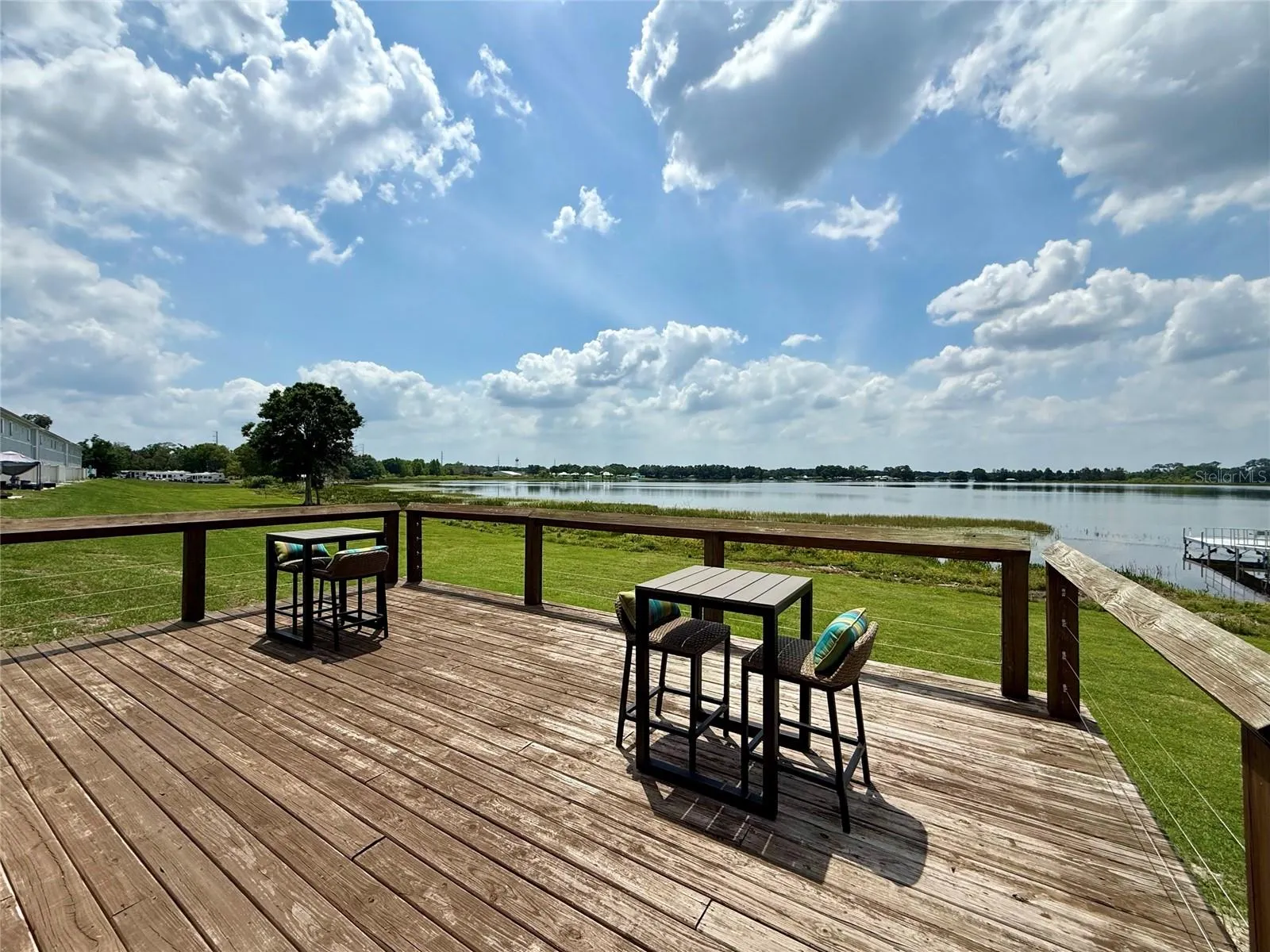 2403 WILLOW WAY