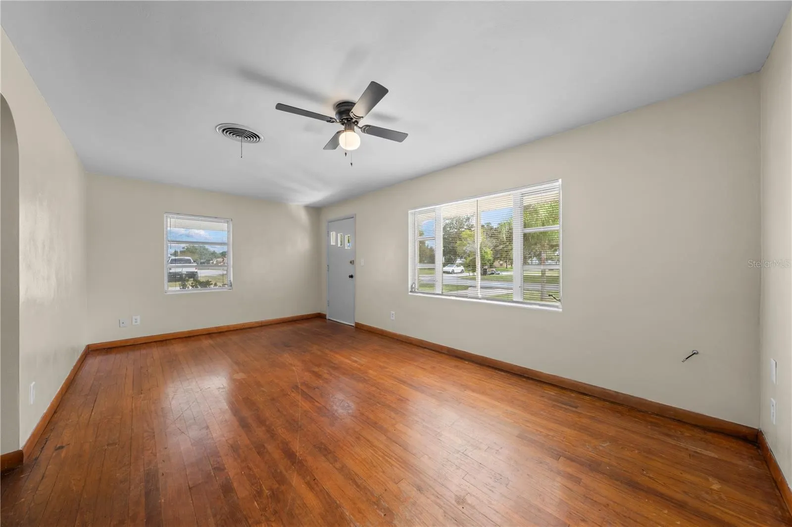 1400 CAROLINA AVE