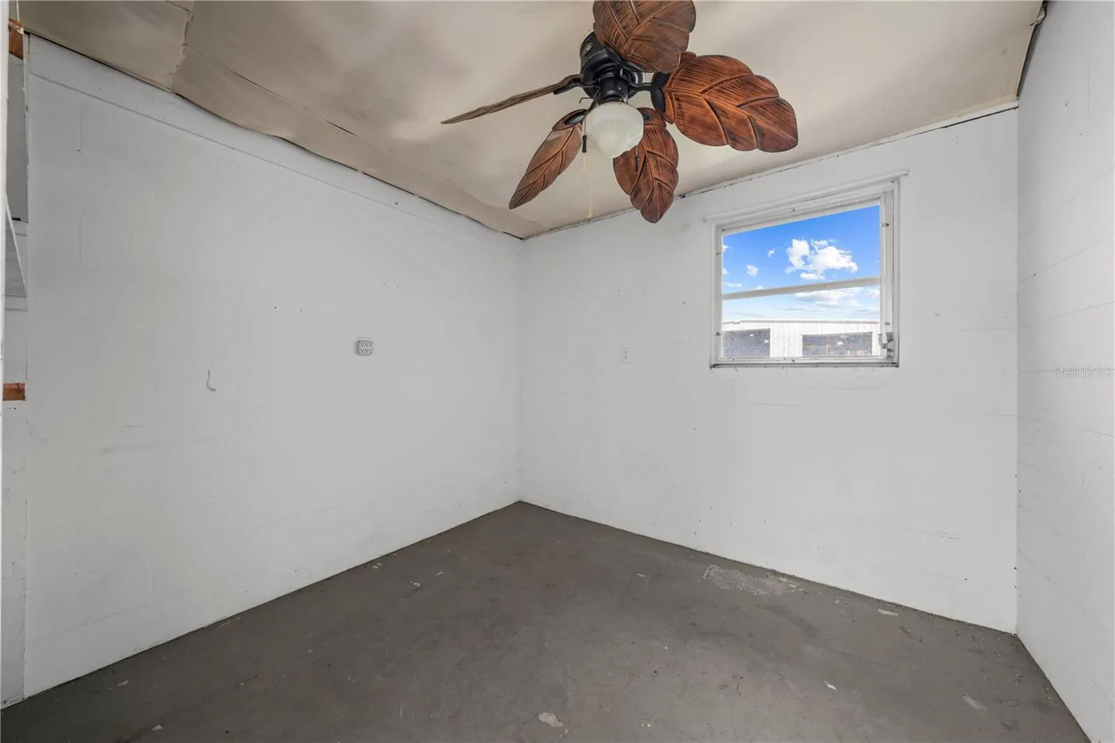 1400 CAROLINA AVE