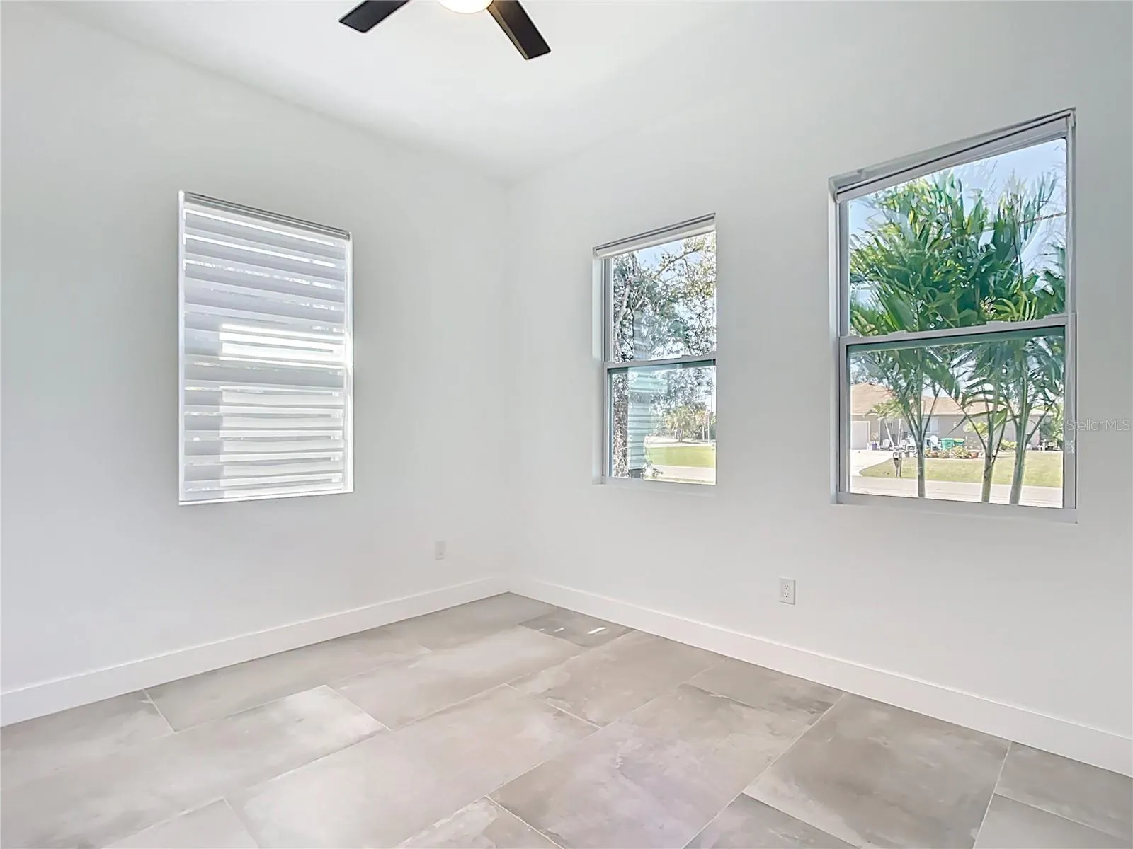 159 ANTILLA DR