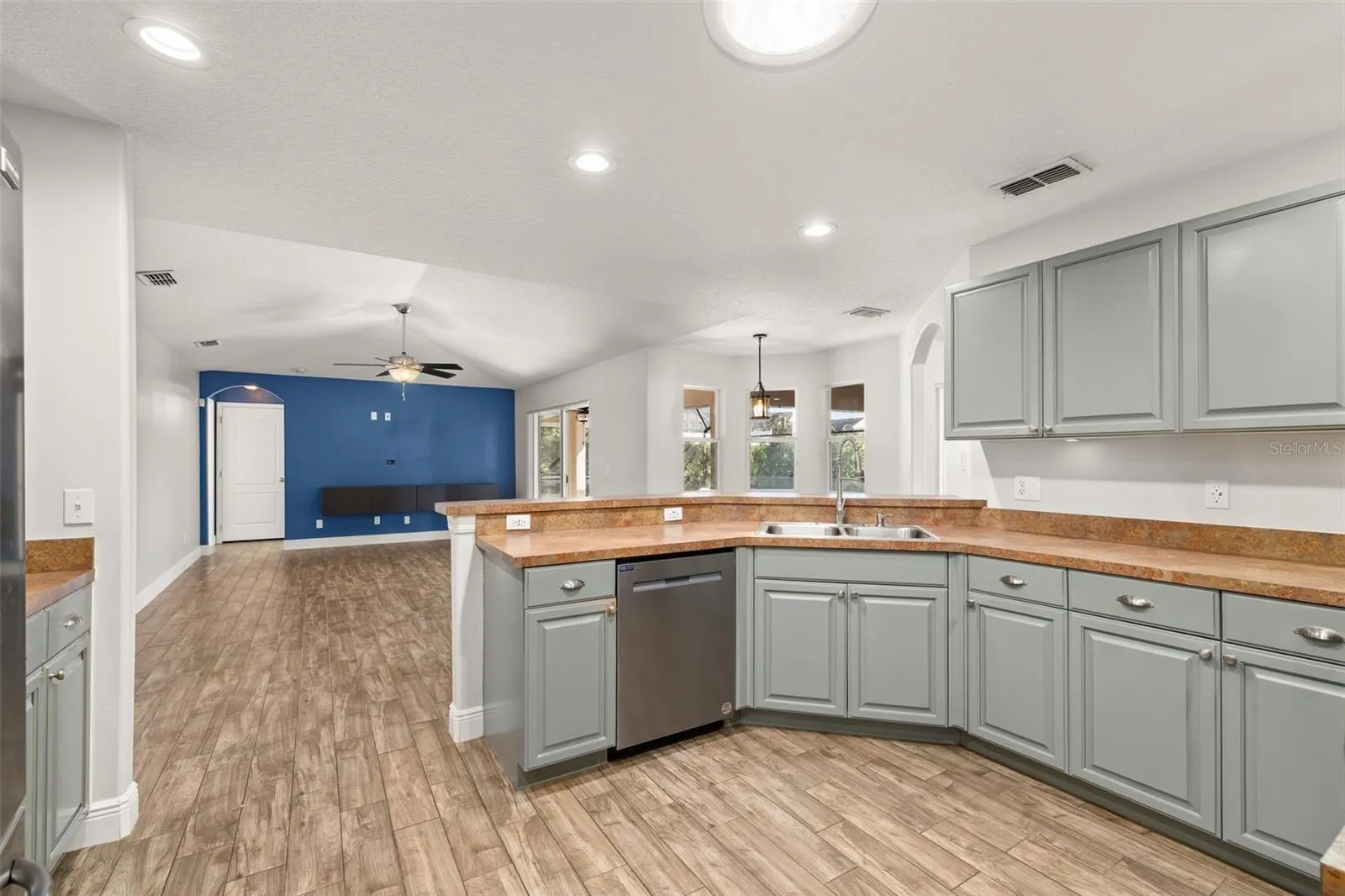 543 DOLCETTO DR