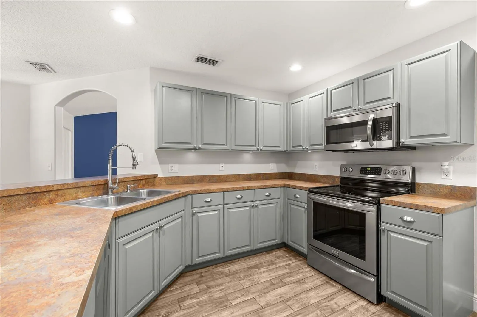 543 DOLCETTO DR