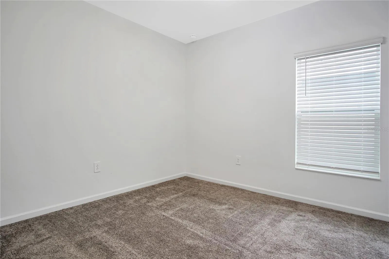 1688 TEAGAN LN