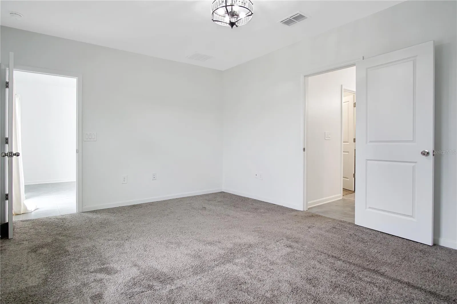 1688 TEAGAN LN
