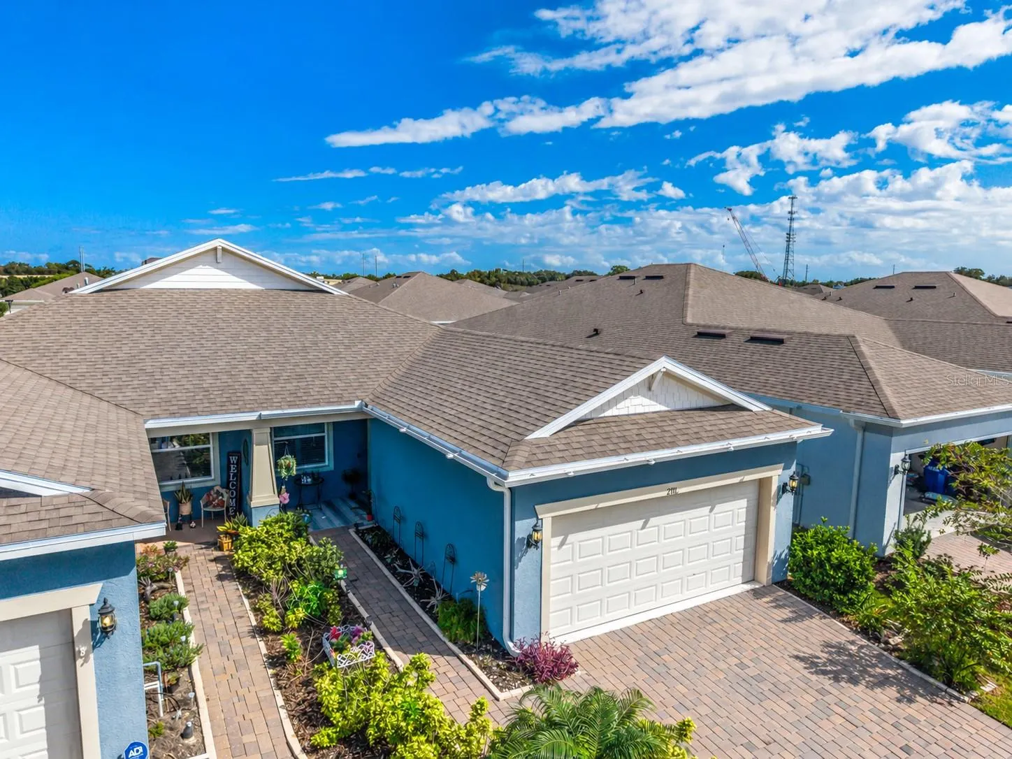 2711 SUMMER RETREAT LN