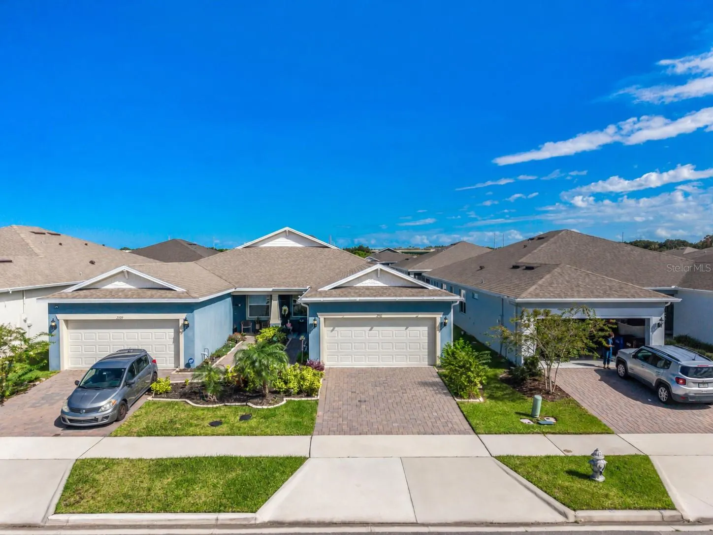 2711 SUMMER RETREAT LN