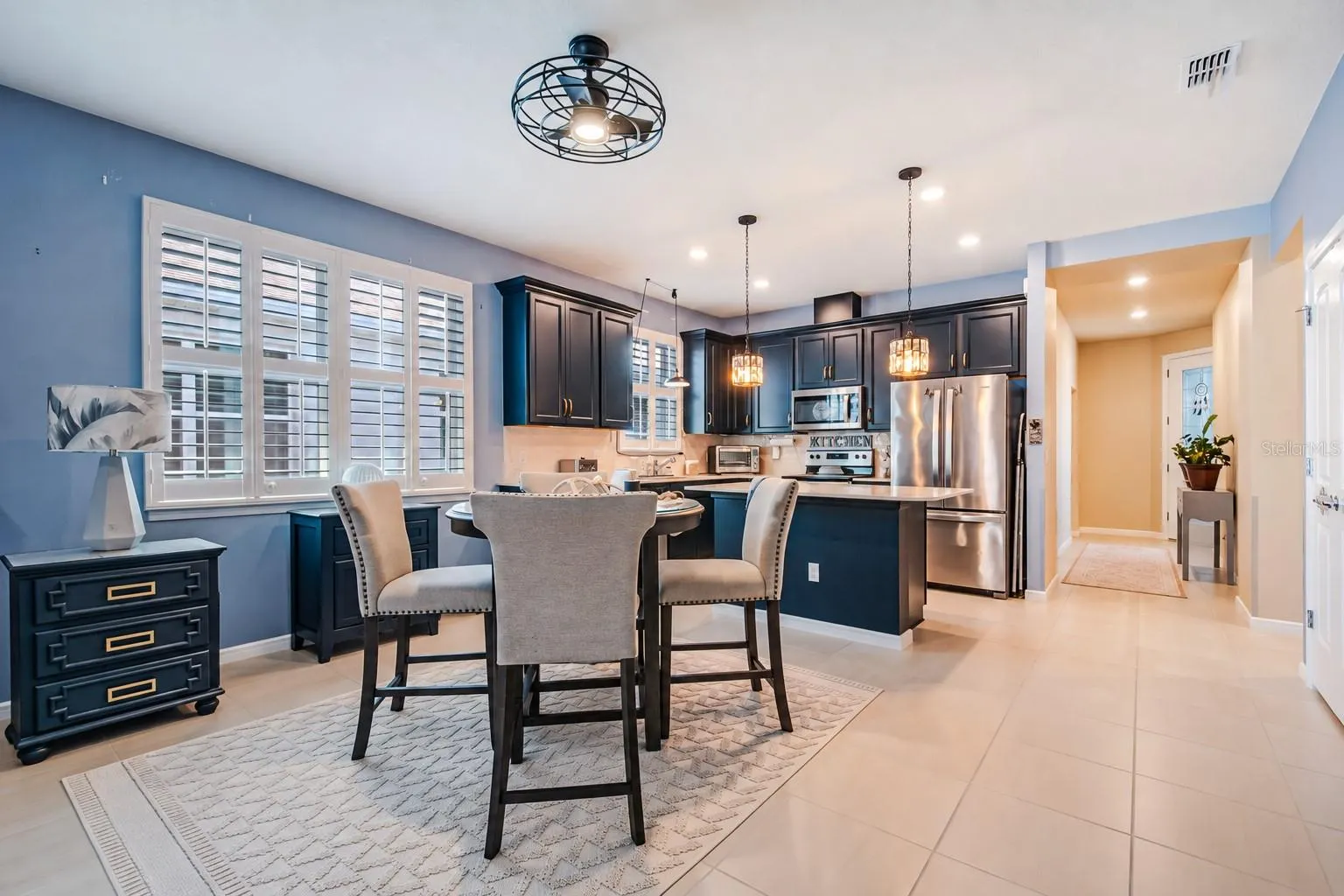 2711 SUMMER RETREAT LN