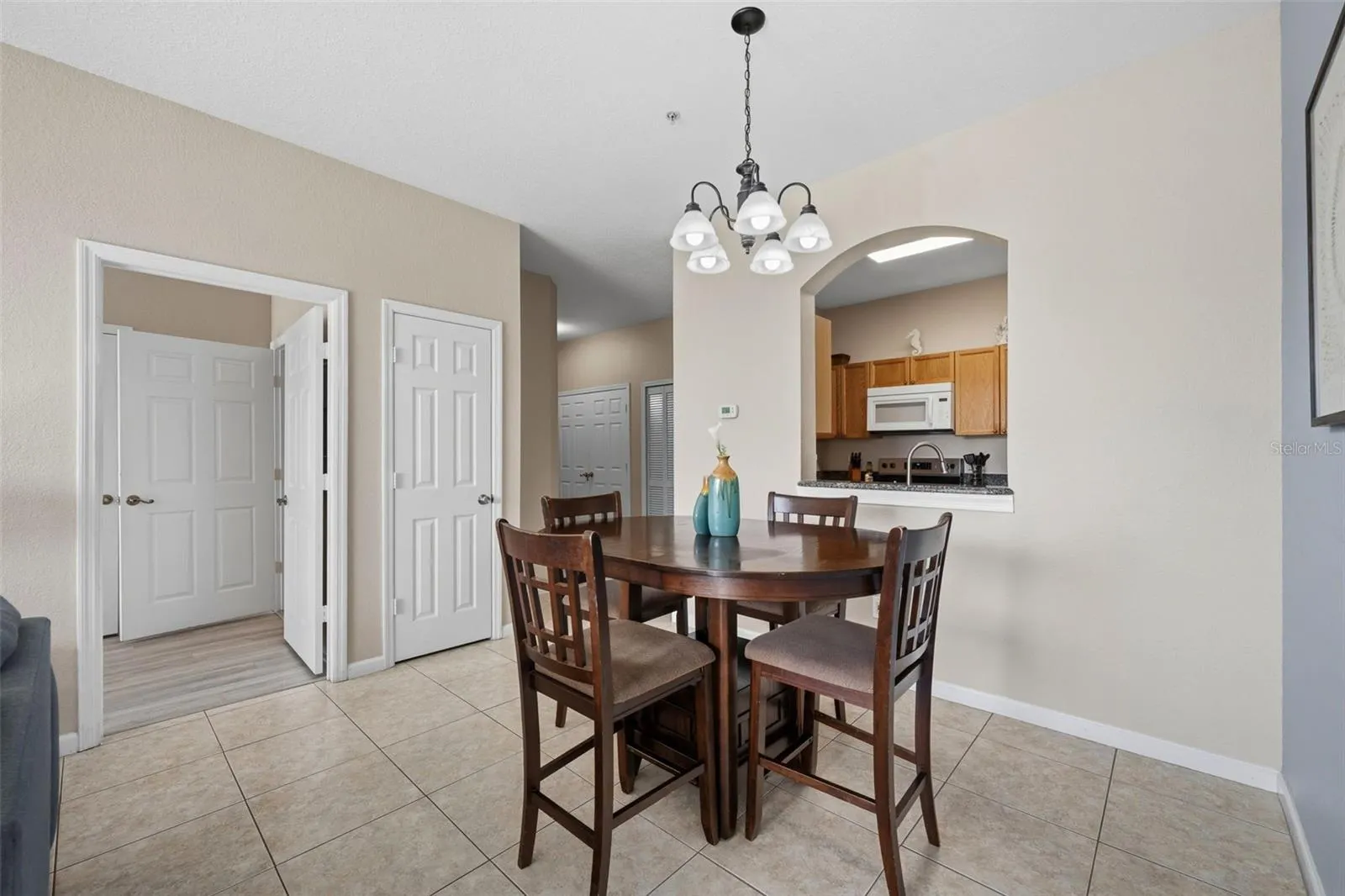 8105 COCONUT PALM WAY #303 #303