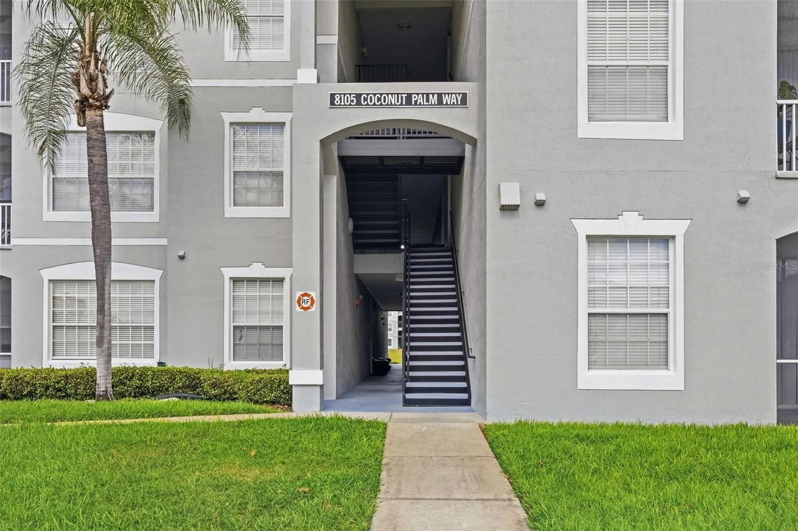 8105 COCONUT PALM WAY #303 #303