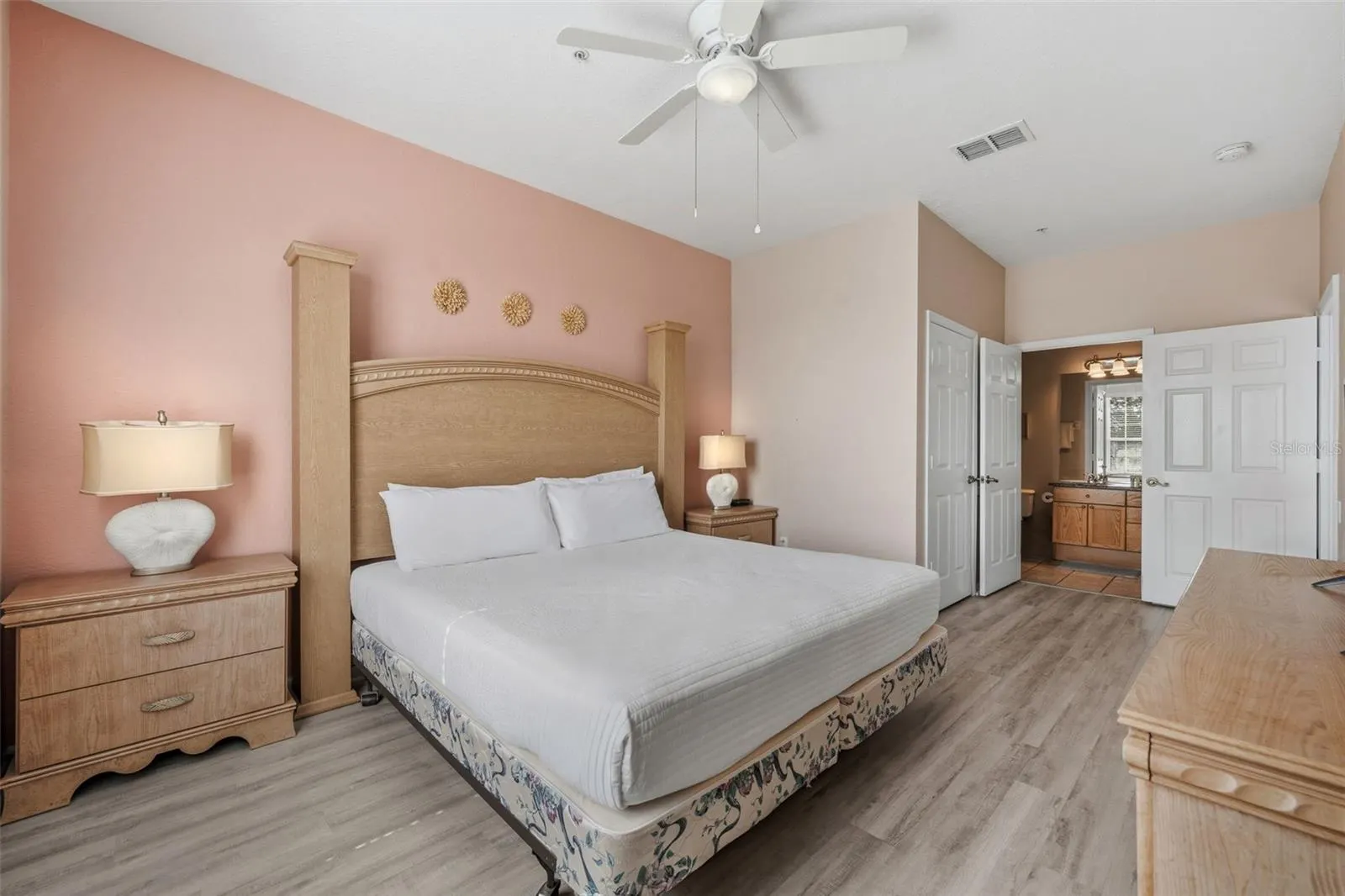 8105 COCONUT PALM WAY #303 #303