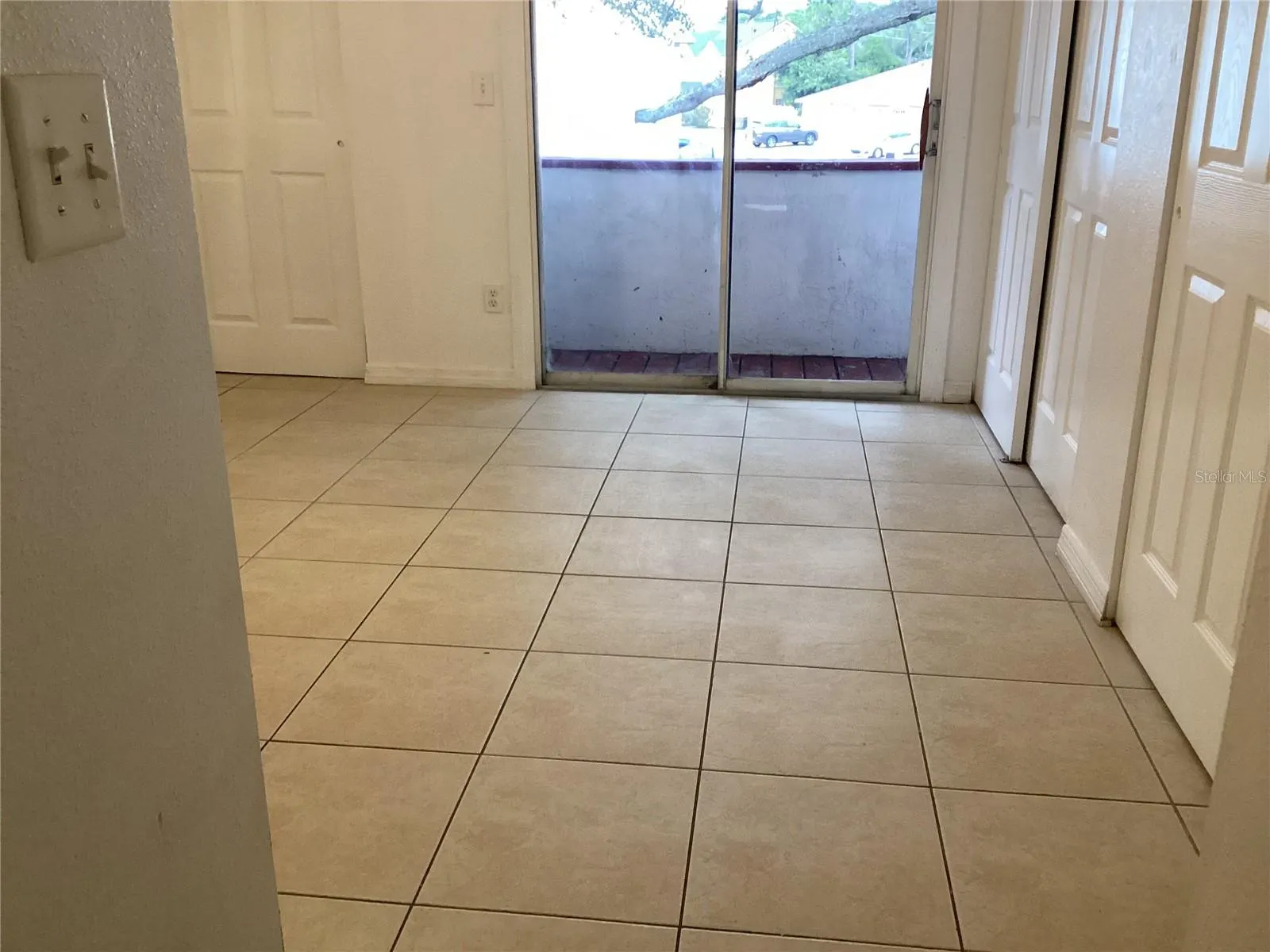 105 BOOTH LN #B #B