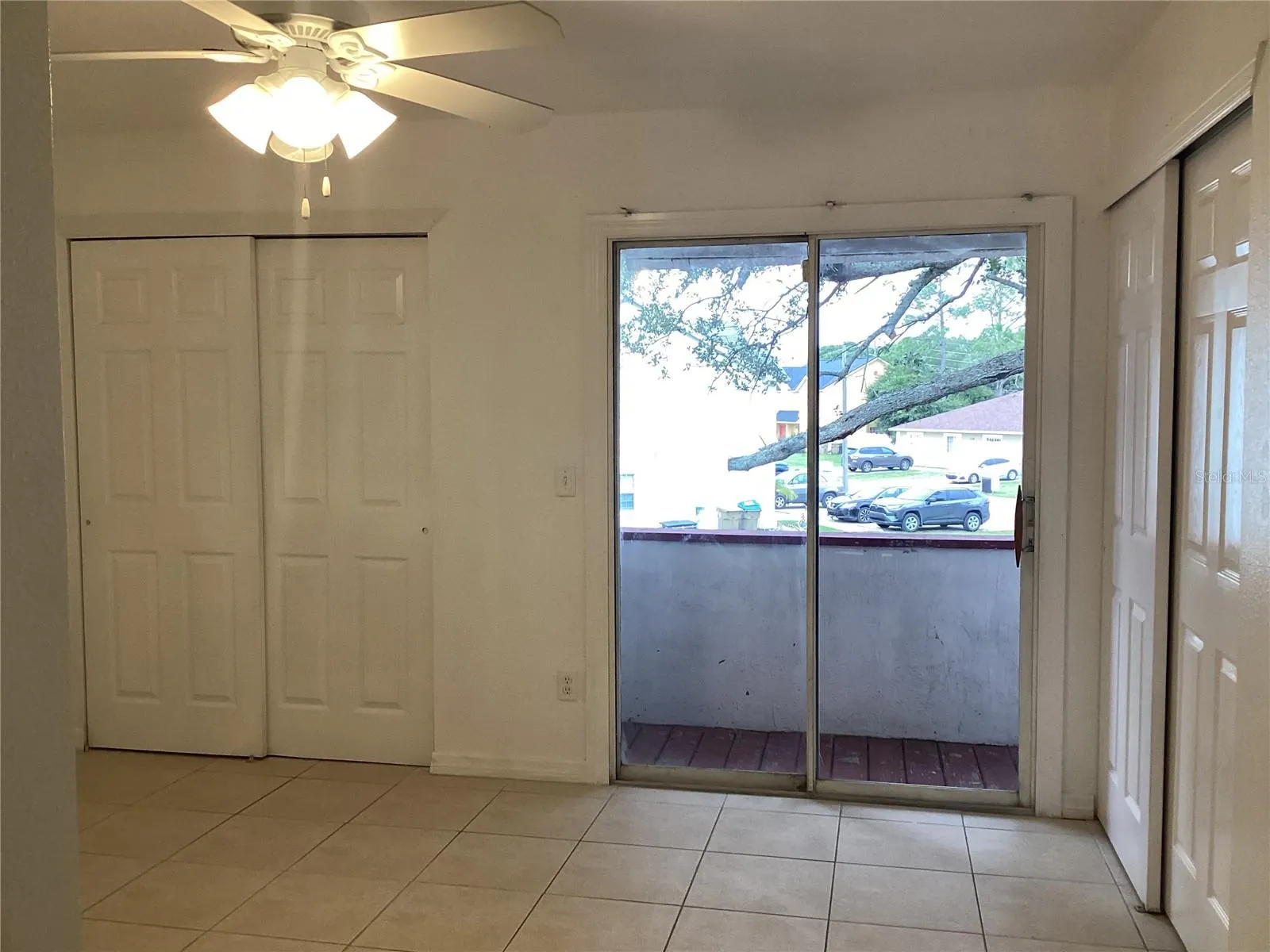 105 BOOTH LN #B #B