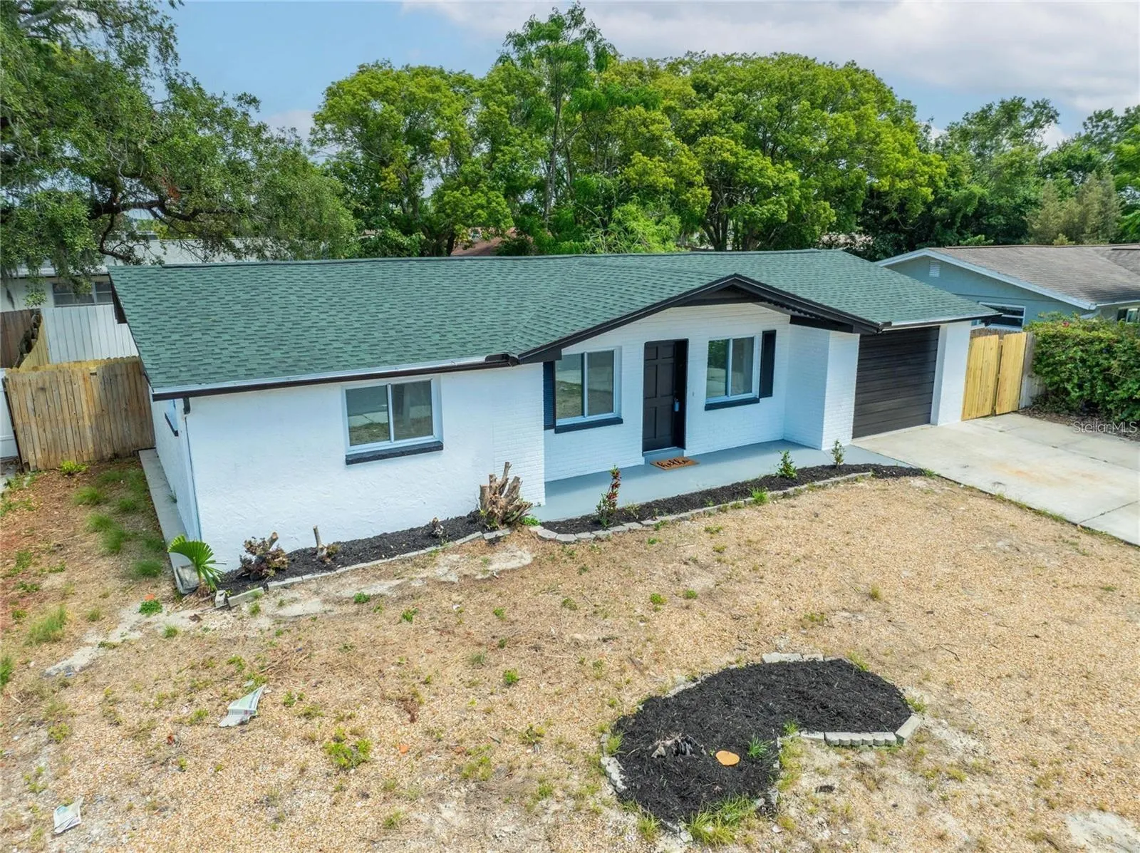 11524 NEWELL DR