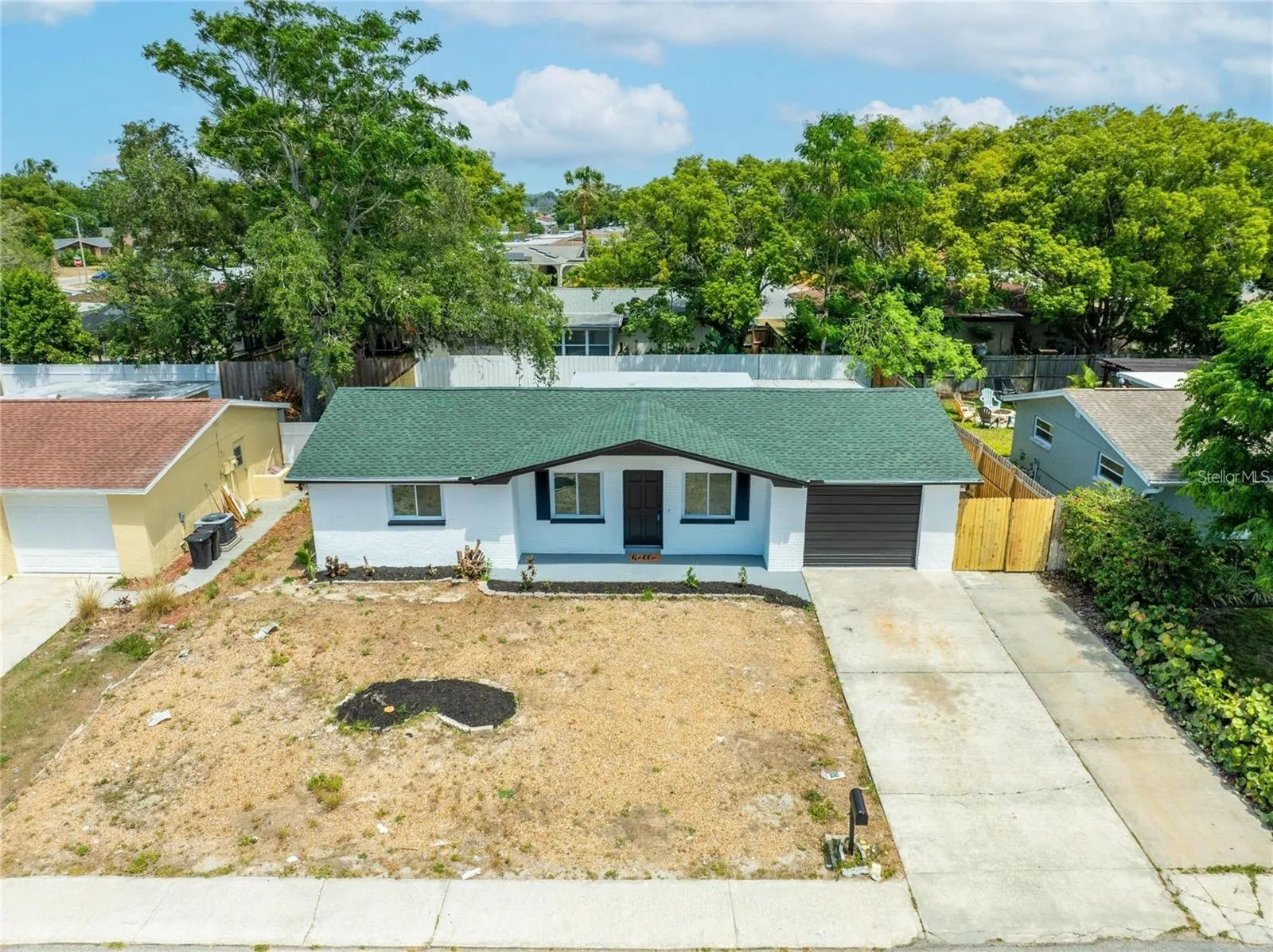 11524 NEWELL DR