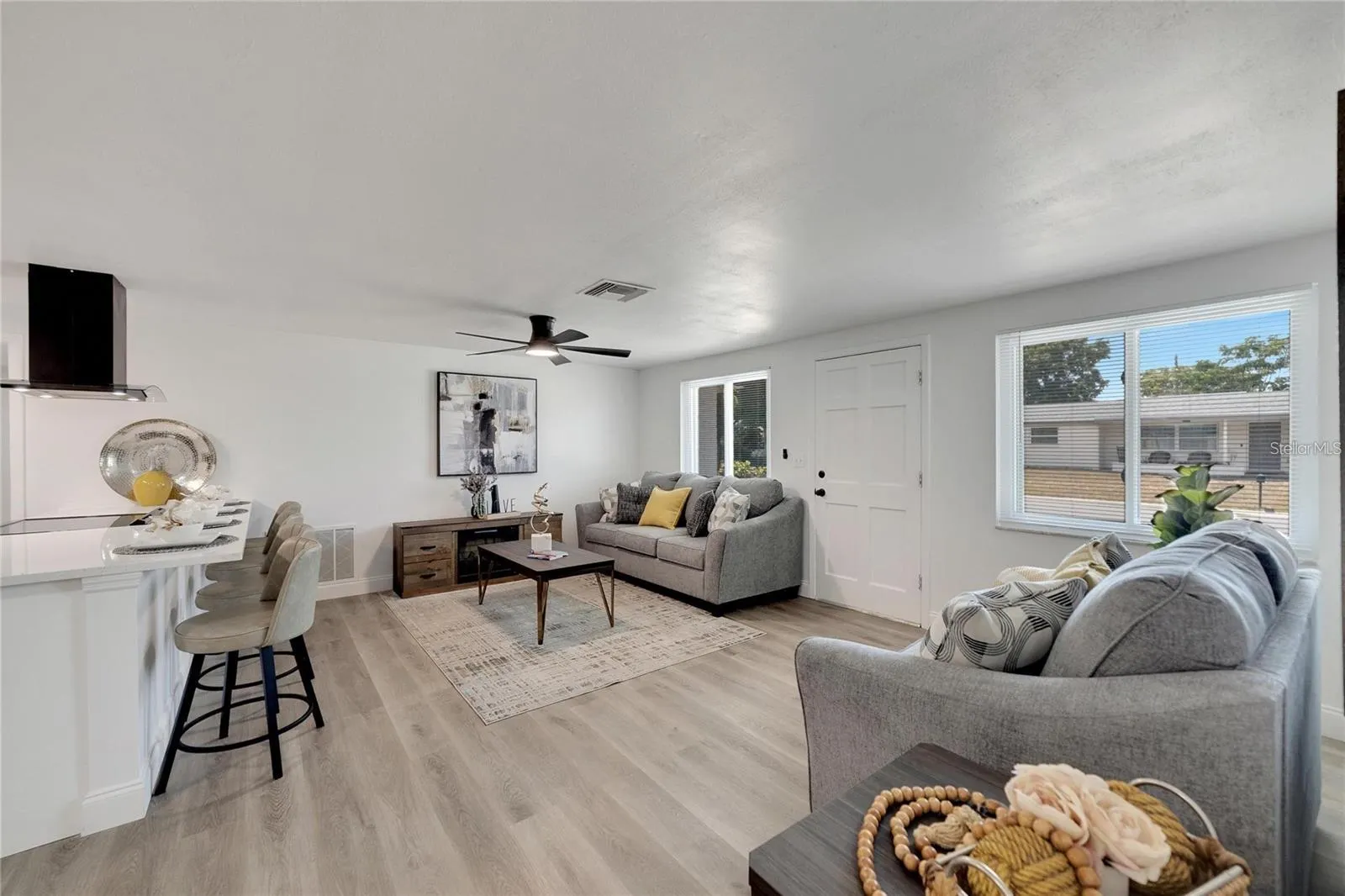 11524 NEWELL DR